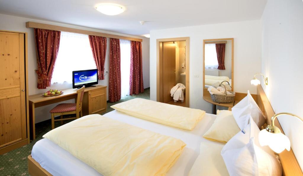 Hotel Bergblick Racines Camera foto
