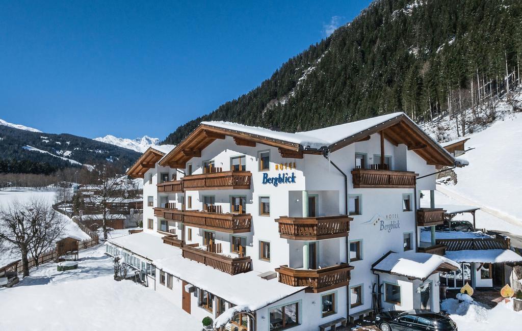 Hotel Bergblick Racines Esterno foto